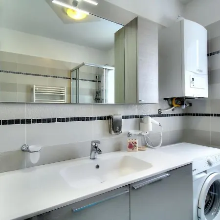 A2-apartments Riccardo דירה *